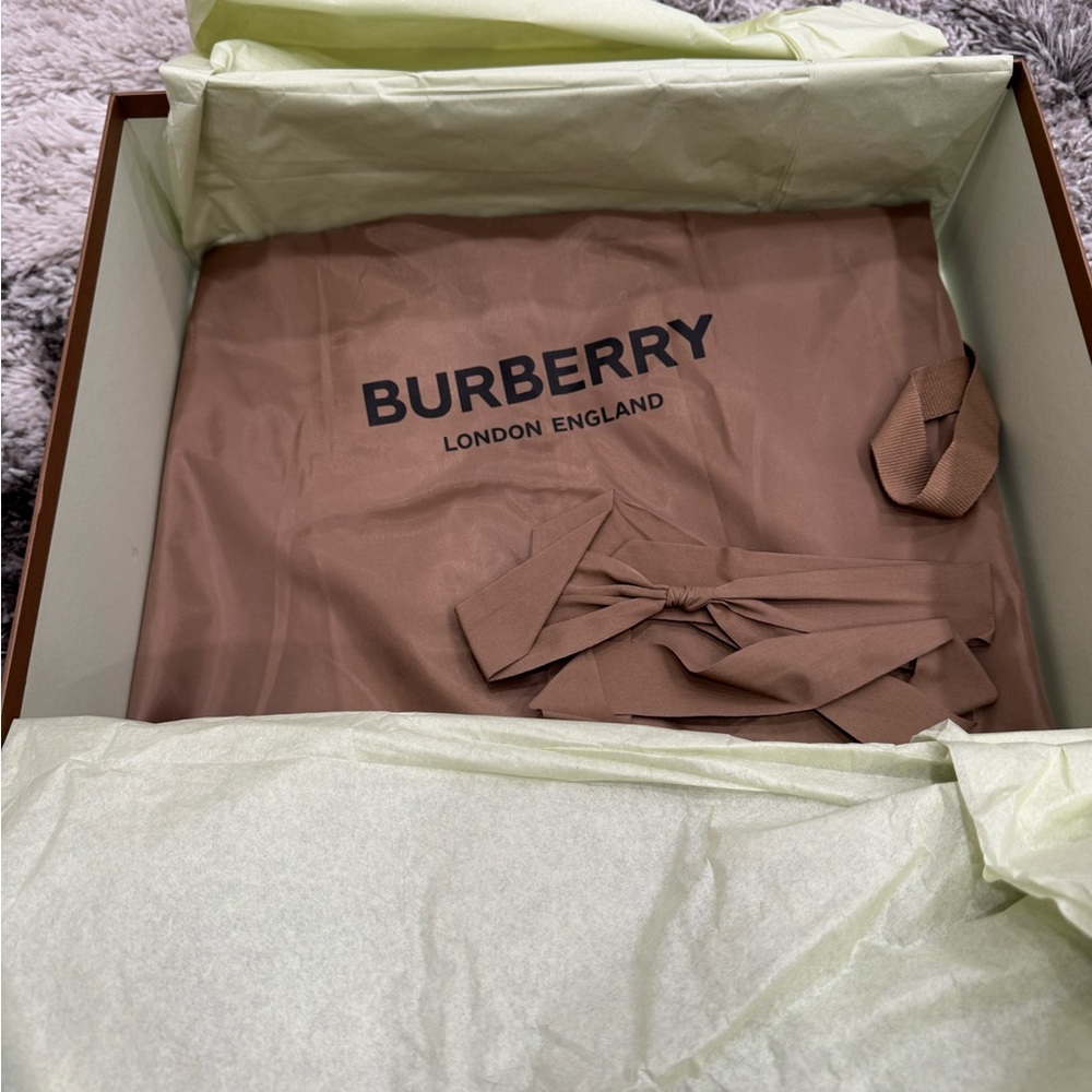 Burberry Baughton Quilted Belt Jacket Coat Flint - Picture 6 of 8